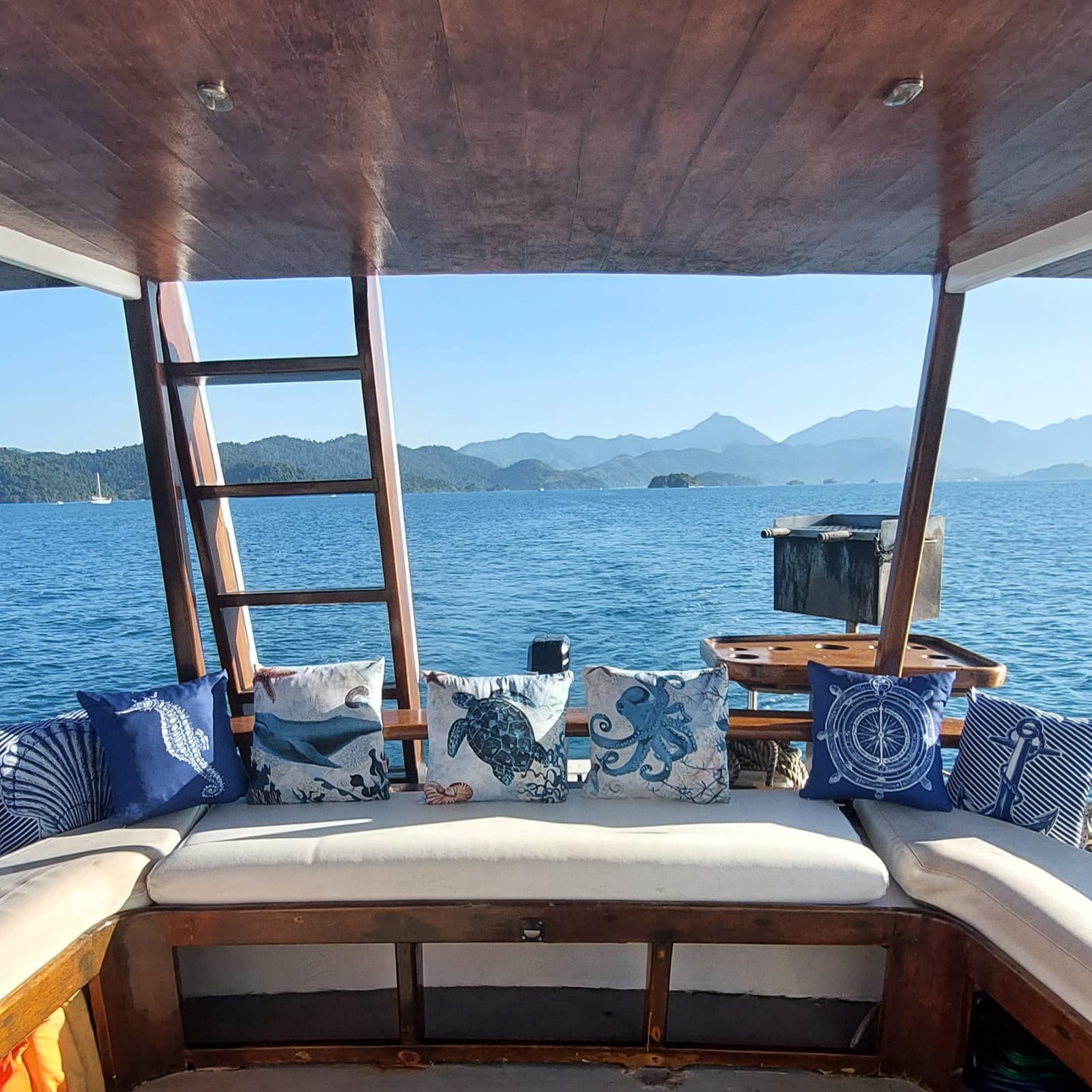 ESCUNA PRIVATIVO PARATY Geladeira & Fogão Abordo