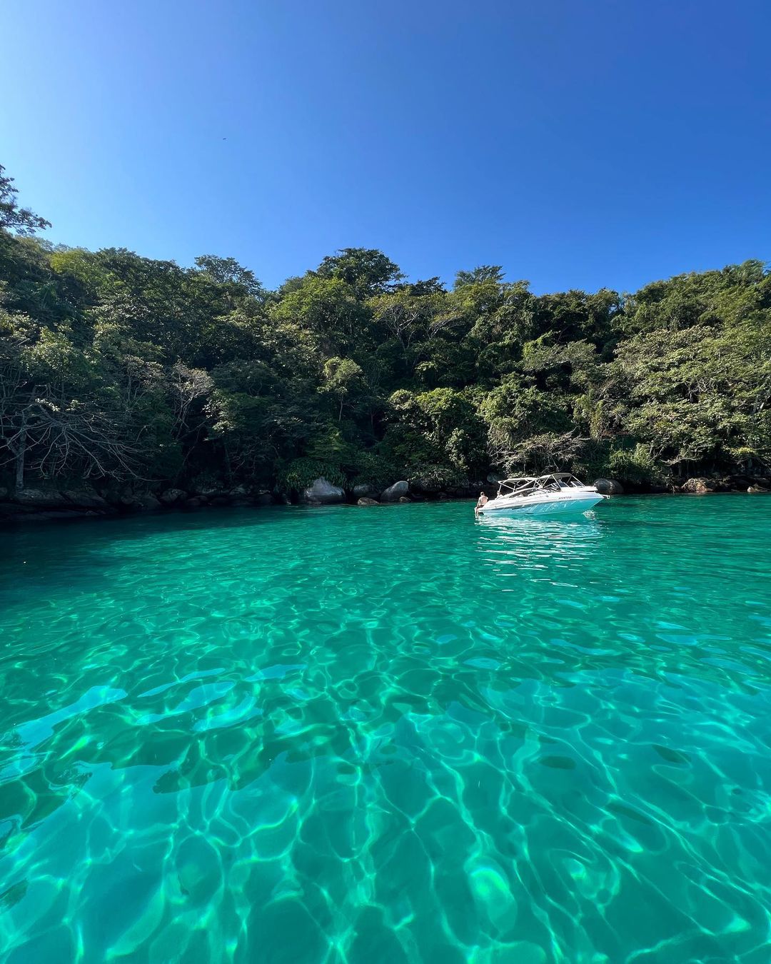 Escuna Paraty FAMILIAR (R$ p/ate 30passageiros)