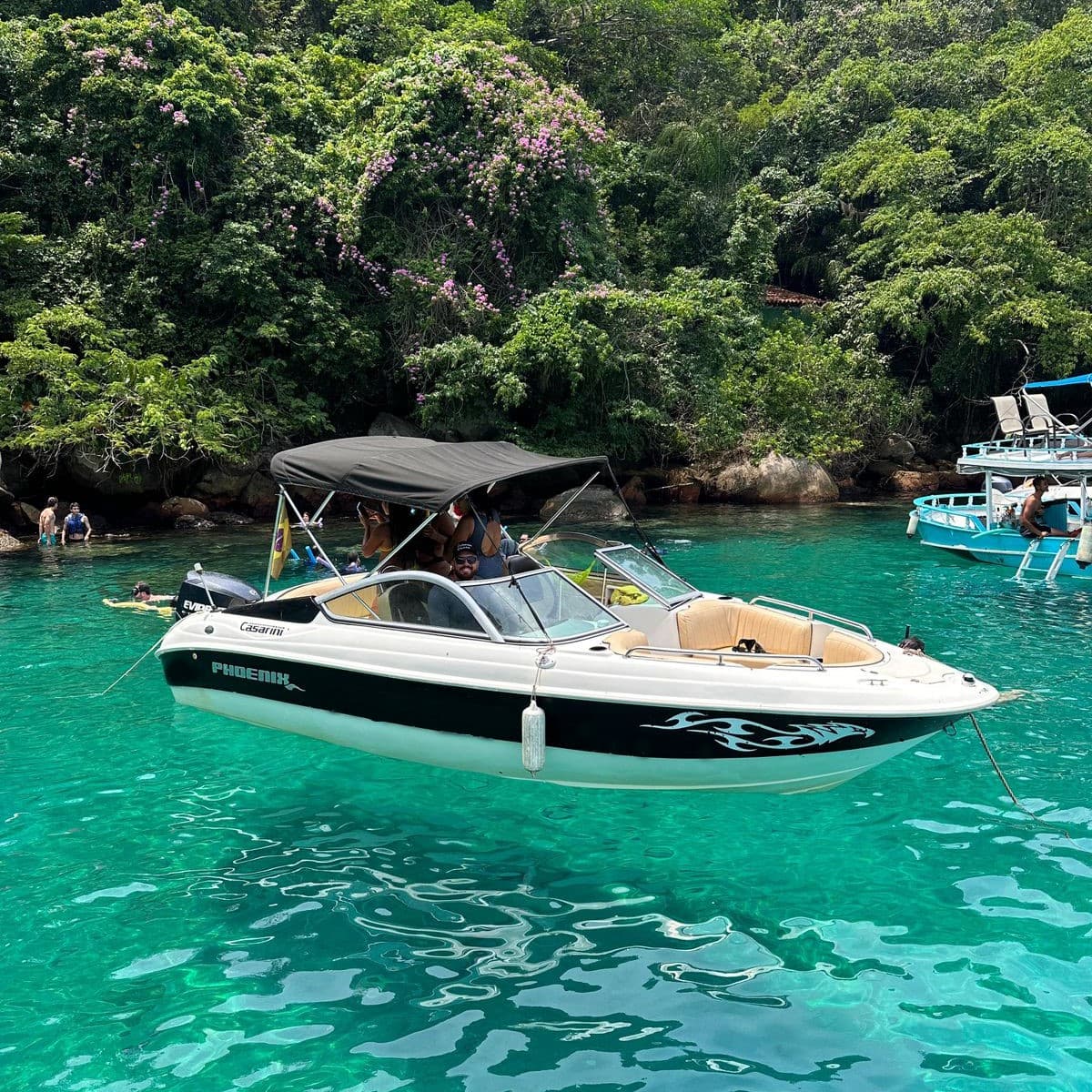 LANCHA PRIVATIVA PARATY Snorkel & Cooler com gelo