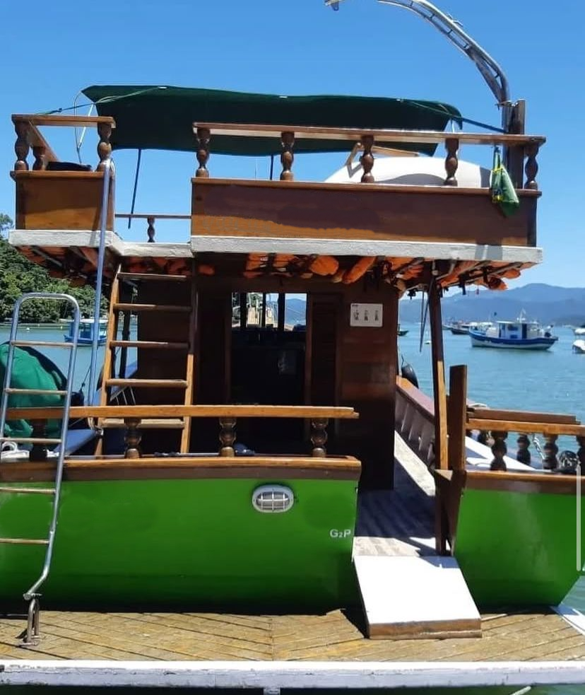 BARCO PRIVATIVO PARATY Churrasqueira & toilet Abordo