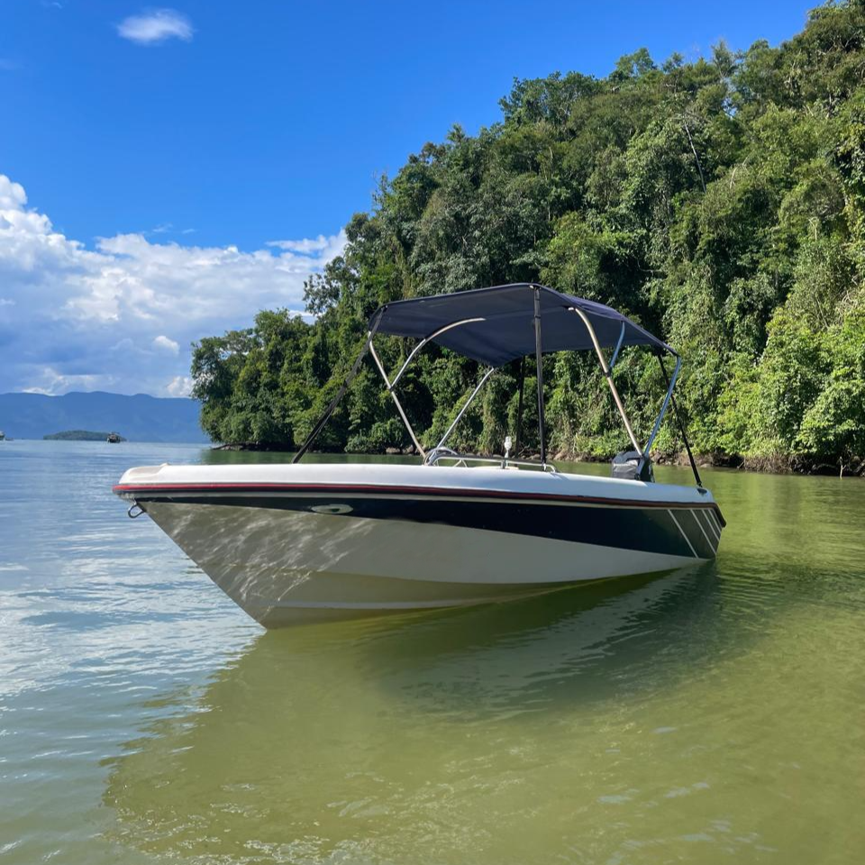 LANCHA PRIVATIVA PARATY Snorkel & Cooler Abordo